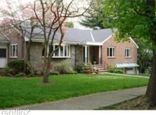 25 Mignon Rd, Newton, MA 02465