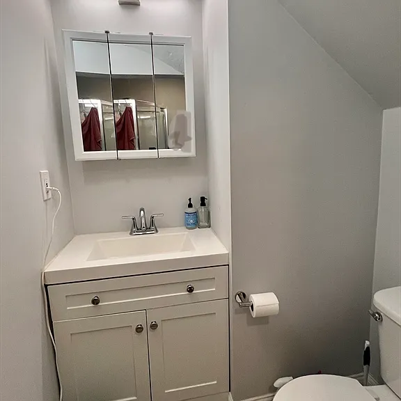 83 W Cedar St #1 — Photo 13