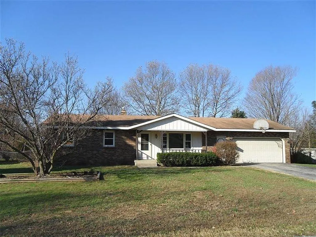 3 bed, 1900 sqft, $2,200 — Photo 2