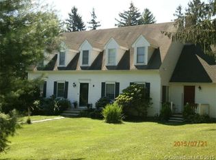 497 Breakneck Hill Rd, Middlebury, CT 06762