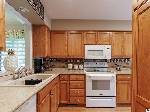 3rd image of 5301 Thies Cove Dr