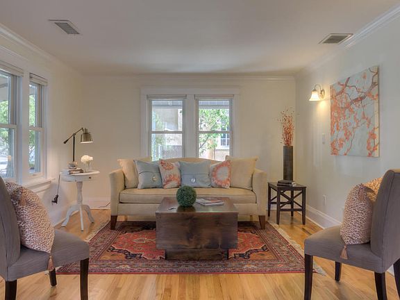5th image of 315 Dartmouth Dr SE