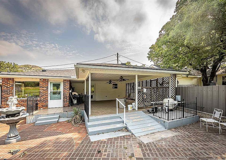 393 E Lake Dr, Medicine Park, OK 73557 Zillow