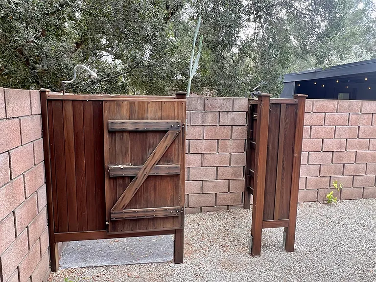 Carne Rd — Photo 23