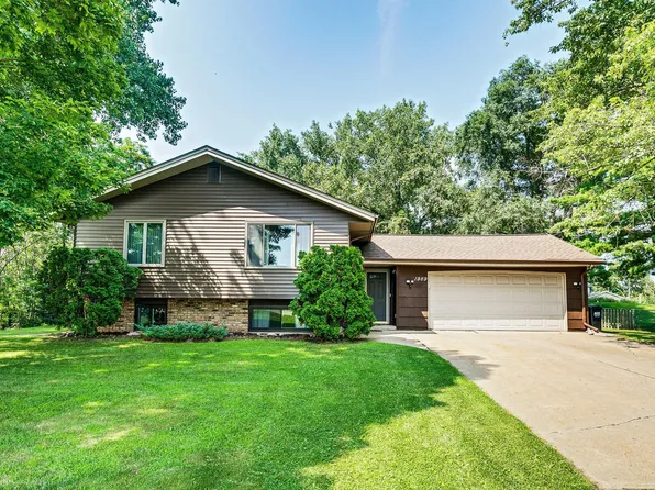 1989 Birch St, Lino Lakes, MN 55038