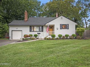 13 Woodland Rd, Holmdel, NJ 07733