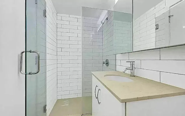 Rented by REAL New York | media 10