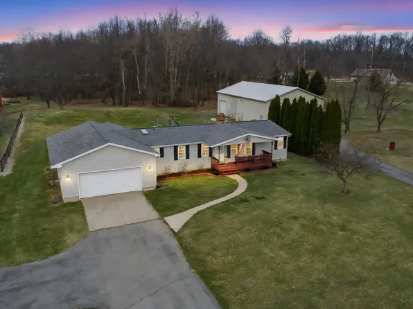 2867 N State Road 827, Angola, IN 46703