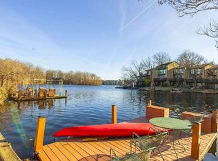 2025 Chadds Ford Dr, Reston, VA 20191