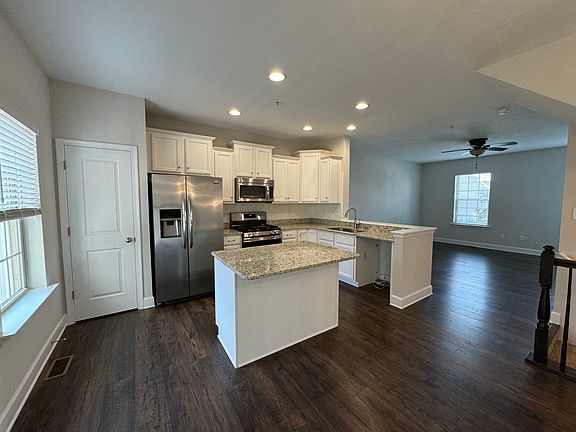5th image of 130 Katelyn Dr