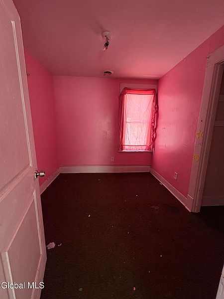 4th image of 2034 Avenue A