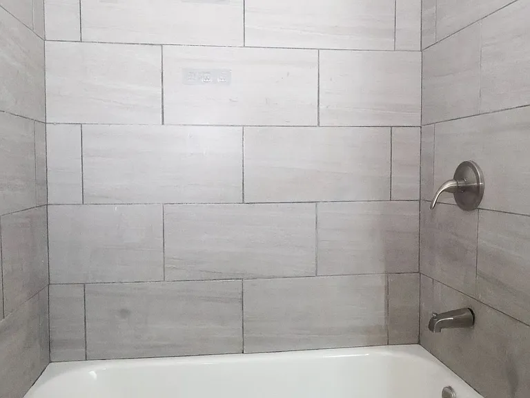5460 Hamilton Ave — Photo 14
