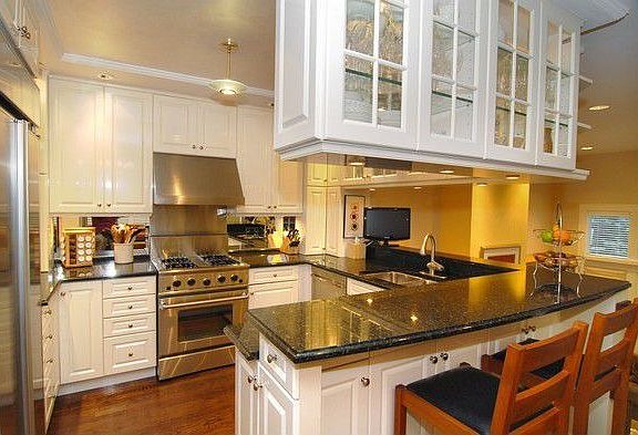 2nd image of 1433 W Lill Ave
