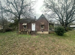 924 Waterworks Rd, Columbus, MS 39701