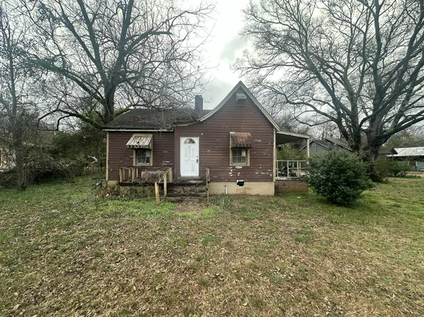 924 Waterworks Rd, Columbus, MS 39701