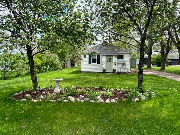 411 E Main St, Ethan, SD 57334