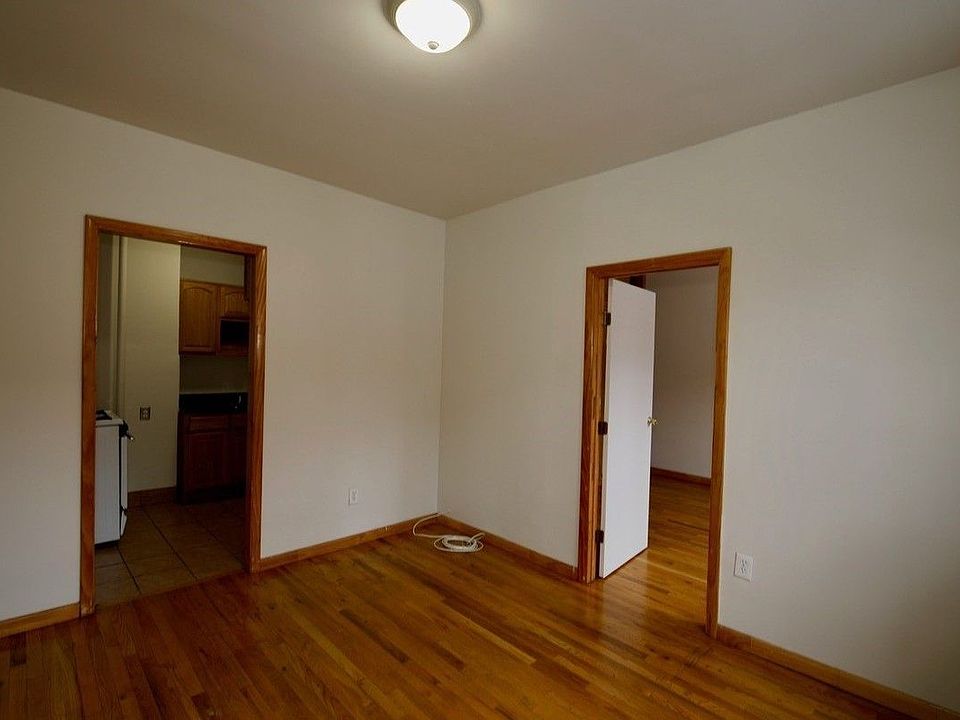 1st image of 40 Wyckoff St APT 22