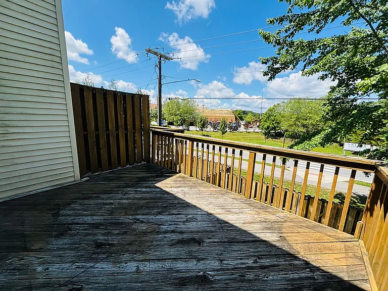 2502 Ridge Rd — Photo 8