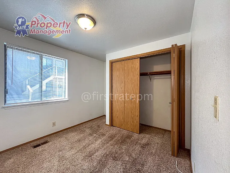 3219 Rose Hill St — Photo 32