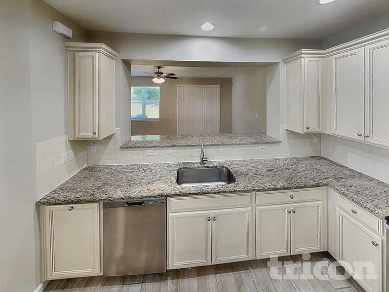 12447 Trailhead Dr — Photo 6