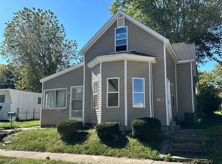 501 N 4th St, Belleville, IL 62220