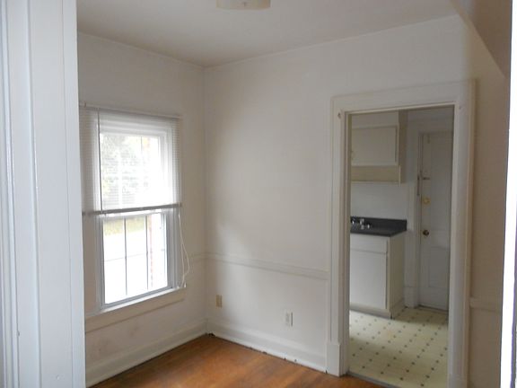 5th image of 2400 Woodbourne Ave APT 3B