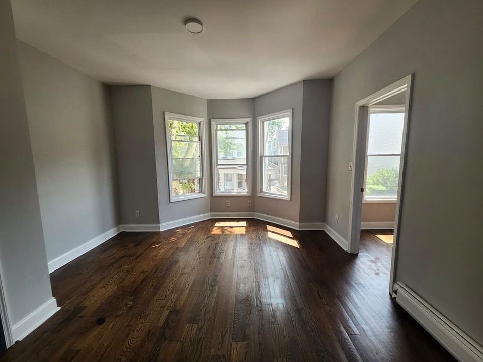 1st image of 8 William St #2F