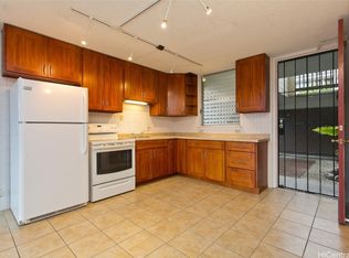 1524 Pensacola St #1, Honolulu, HI 96822