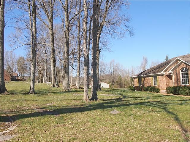 2nd image of 825 Running Deer Dr