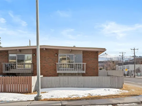 8547 N 47th Ave NW, Calgary, AB T3B 1Z8