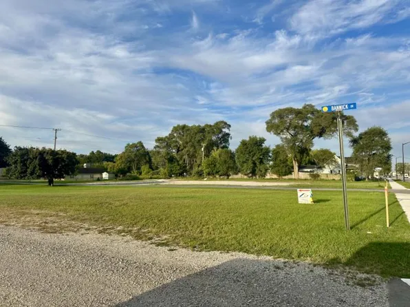 904 E Huron Ave, Bad Axe, MI 48413