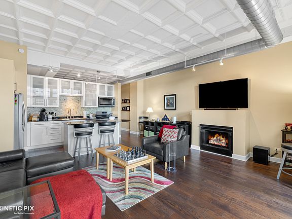 2nd image of 1307 S Wabash Ave APT 604