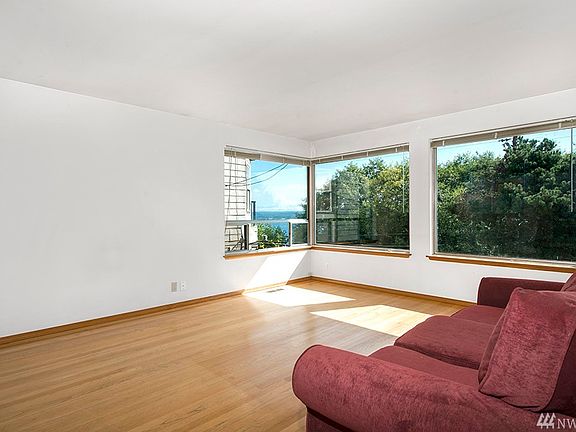 3rd image of 14309 38th Ave NE