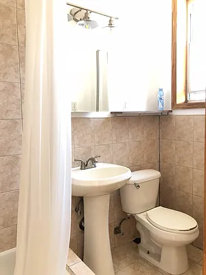 Rented by Lang Realty LLC | media 17