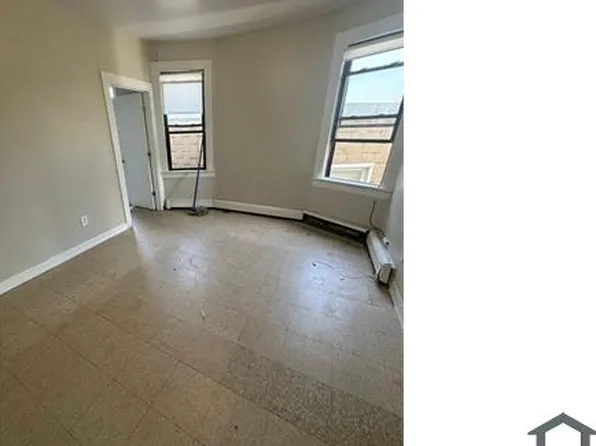 35 Garfield St, Yonkers, NY