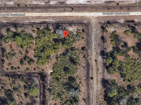 2084 W Lansing Cir, Alva, FL 33920