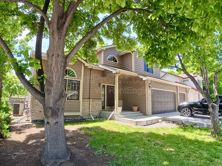 2425 Cochetopa Ct — Photo 2