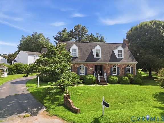 5th image of 8165 Oatman Ct