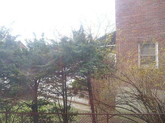 2nd image of 2828 Kings Hwy APT 1F