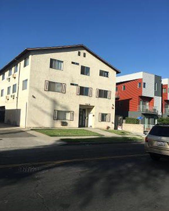 1st image of 2218 Yosemite Dr #112