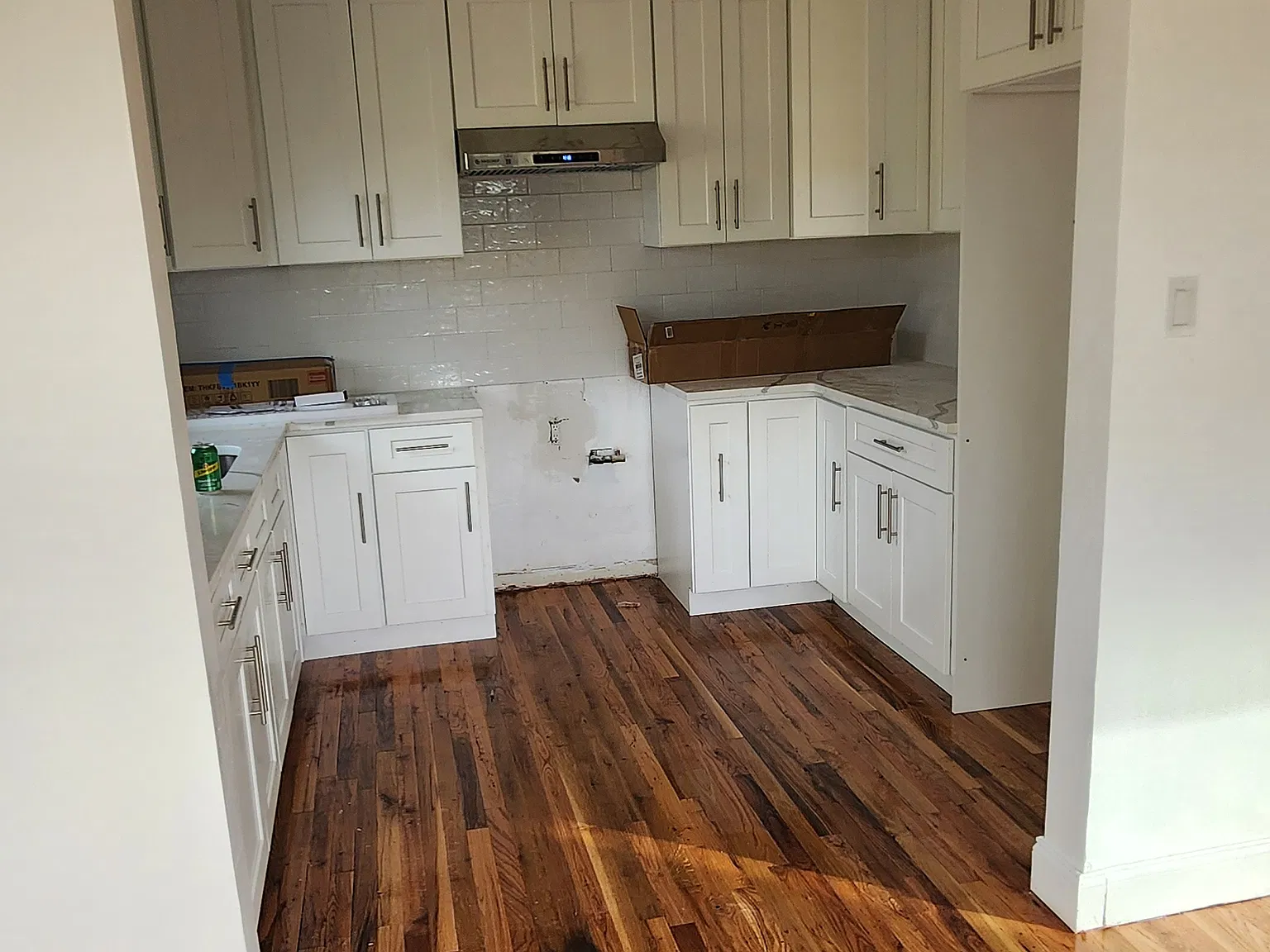 2 bed, 1000 sqft, $3,200 — Photo 4