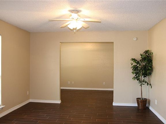 3rd image of 2032 Cedar Grove Ln