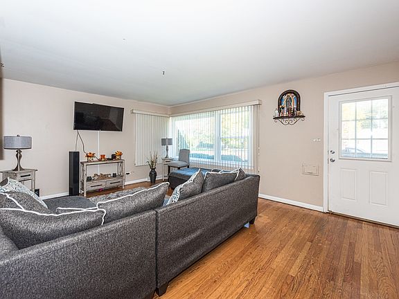 5th image of 1406 N 34th Ave