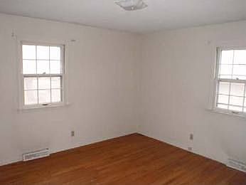 3rd image of 10800 Fremont Ave