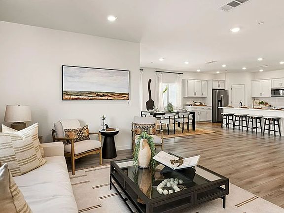 5th image of 7024 Vail Ranch Rd