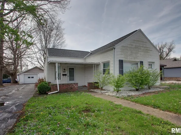 2266 Chestnut St, Quincy, IL 62301