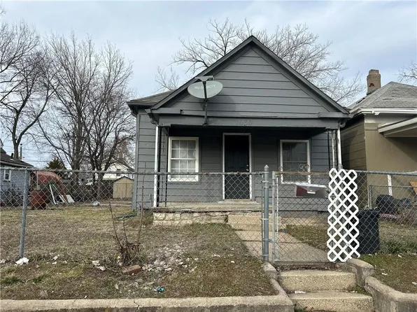 1030 Shawnee Ave, Kansas City, KS 66105