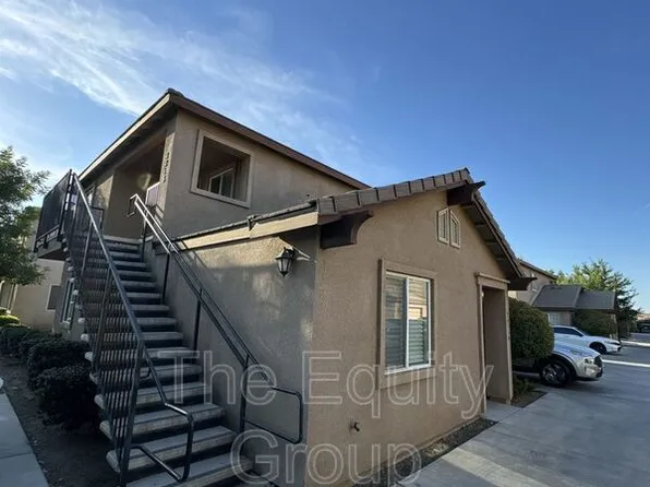 2218 W Lark Ave, Visalia, CA 93291