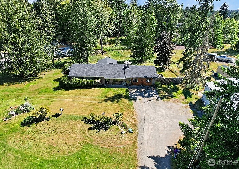1st image of 2573 Deer Park Road