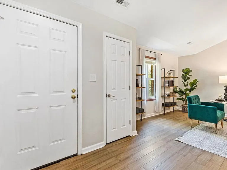5207 Westpine Ct — Photo 8